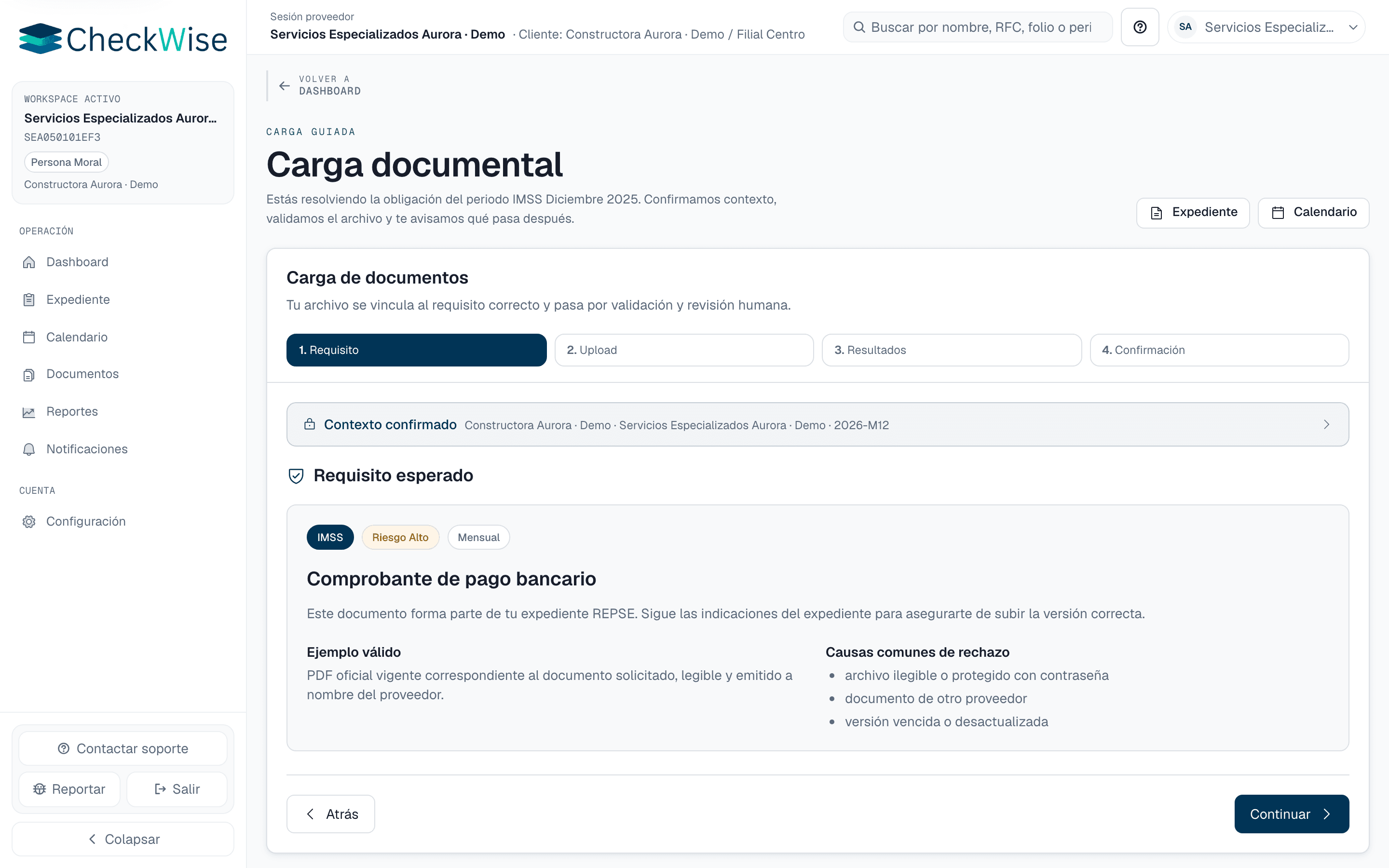 Vista proveedor: carga guiada de evidencia por requisito.